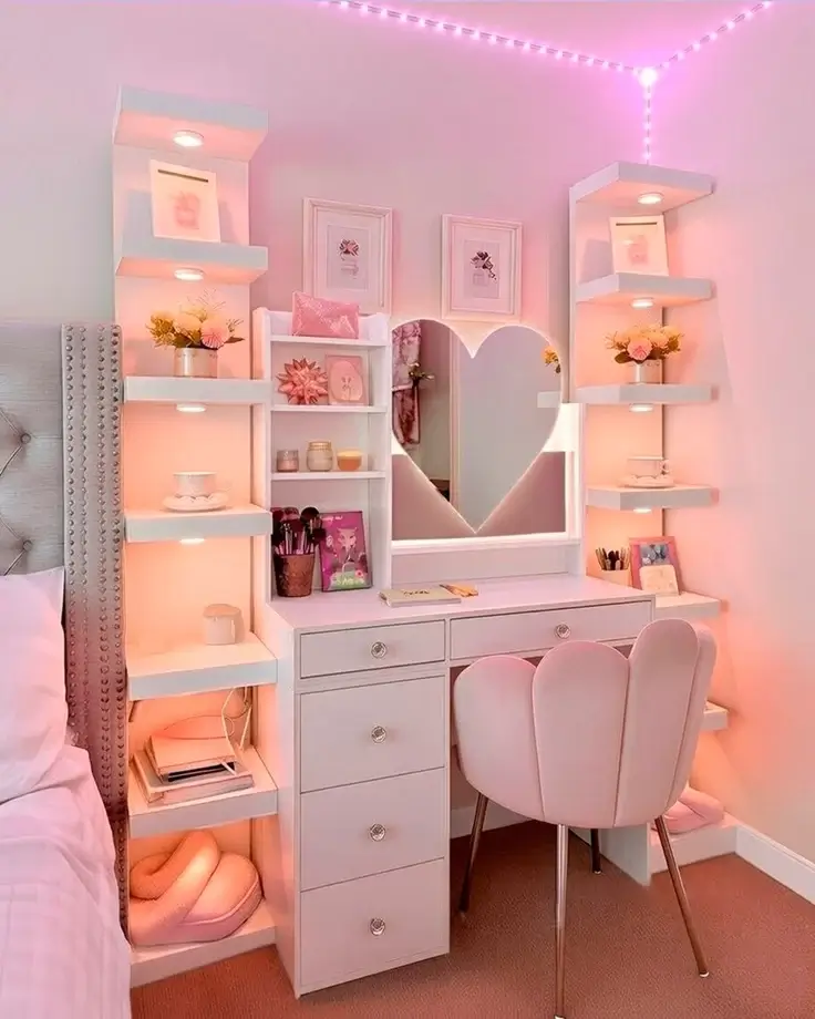 2. Cute Pink Bedroom Makeup Corner Ideas